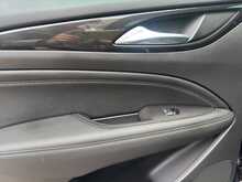 Vauxhall Insignia Turbo D ecoTEC BlueInjection SRi VX Line Nav 