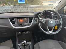 Vauxhall Grandland X Turbo D BlueInjection SE 