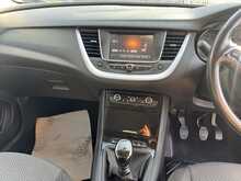 Vauxhall Grandland X Turbo D BlueInjection SE 