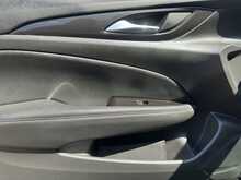 Vauxhall Insignia Turbo D BlueInjection SRi VX Line Nav 