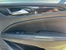 Vauxhall Insignia Turbo D BlueInjection SRi VX Line Nav 
