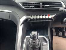 Peugeot 3008 PureTech Allure 