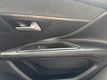 Peugeot 3008 PureTech Allure 