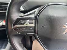 Peugeot 3008 PureTech Allure 