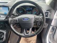Ford Kuga T EcoBoost Titanium 