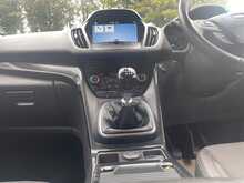 Ford Kuga T EcoBoost Titanium 