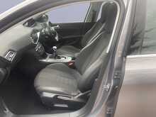 Peugeot 308 PureTech Allure 