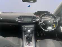 Peugeot 308 PureTech Allure 