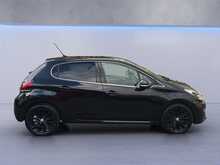 Peugeot 208 PureTech Allure 