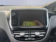 Peugeot 208 PureTech Allure 