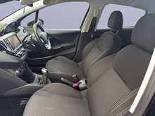 Peugeot 208 PureTech Allure 