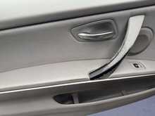 BMW 3 Series 320i SE 