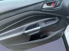 Ford Kuga T EcoBoost ST-Line X 