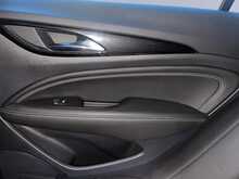 Vauxhall Insignia Turbo D BlueInjection Tech Line Nav 