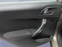Peugeot 2008 BlueHDi Allure 