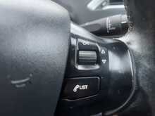 Peugeot 2008 BlueHDi Allure 