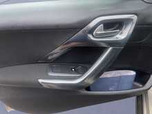 Peugeot 2008 BlueHDi Allure 
