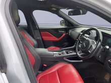 Jaguar F-PACE D180 R-Sport 