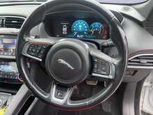 Jaguar F-PACE D180 R-Sport 
