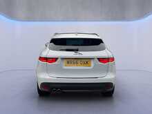 Jaguar F-PACE D180 R-Sport 