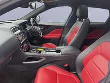 Jaguar F-PACE D180 R-Sport 