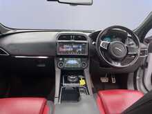 Jaguar F-PACE D180 R-Sport 