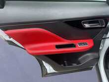 Jaguar F-PACE D180 R-Sport 