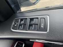 Jaguar F-PACE D180 R-Sport 