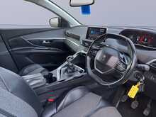 Peugeot 3008 BlueHDi Allure 