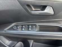 Peugeot 3008 BlueHDi Allure 