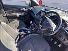 Ford Kuga T EcoBoost ST-Line 