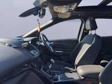 Ford Kuga T EcoBoost ST-Line 