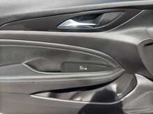 Vauxhall Insignia Turbo D BlueInjection SRi Nav 