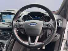 Ford Kuga TDCi ST-Line 
