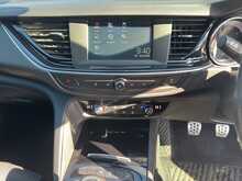 Vauxhall Insignia Turbo D BlueInjection SRi VX Line Nav 