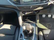 Vauxhall Insignia Turbo D BlueInjection SRi VX Line Nav 