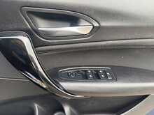 MANUAL HATCHBACK