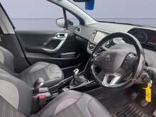 Peugeot 2008 BlueHDi Allure 