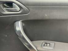 Peugeot 2008 BlueHDi Allure 