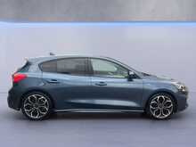 Ford Focus T EcoBoost ST-Line X 