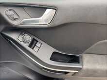 Ford Fiesta T EcoBoost ST-Line 