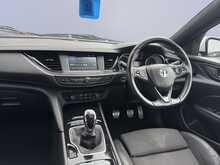 Vauxhall Insignia Turbo D BlueInjection SRi VX Line Nav 