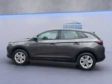 Vauxhall Grandland X Turbo SE 