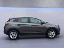 Vauxhall Grandland X Turbo SE 