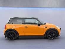 MINI Hatch Cooper D 