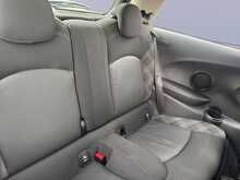MINI Hatch Cooper D 