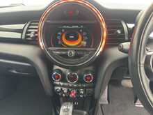 MINI Hatch Cooper D 