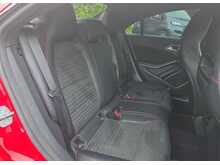 Mercedes-Benz CLA CLA220d AMG Line 