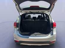 Kia Carens CRDi 4 