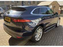 Jaguar F-PACE D180 Portfolio 